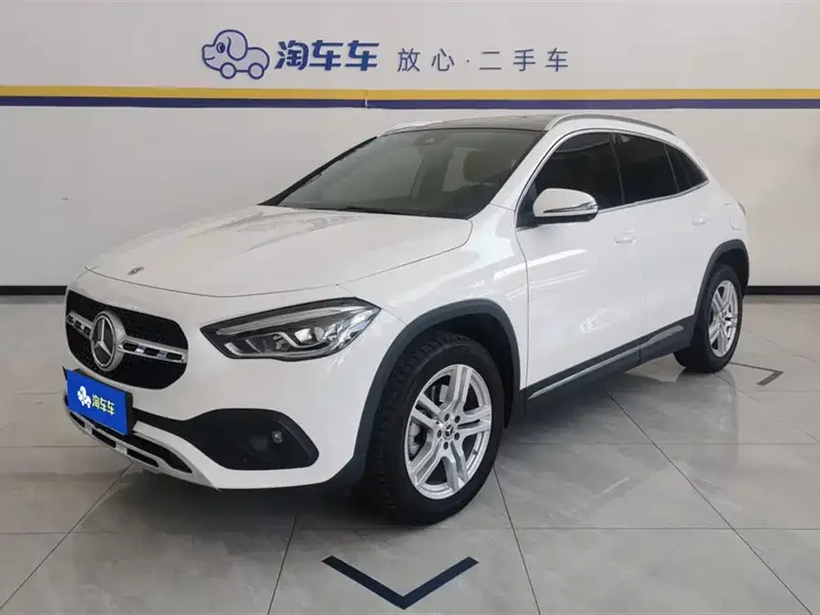 Mercedes-Benz GLA Mercedes-Benz GLA 2023 GLA 200 2023 — фото 1, купить с доставкой в Москву