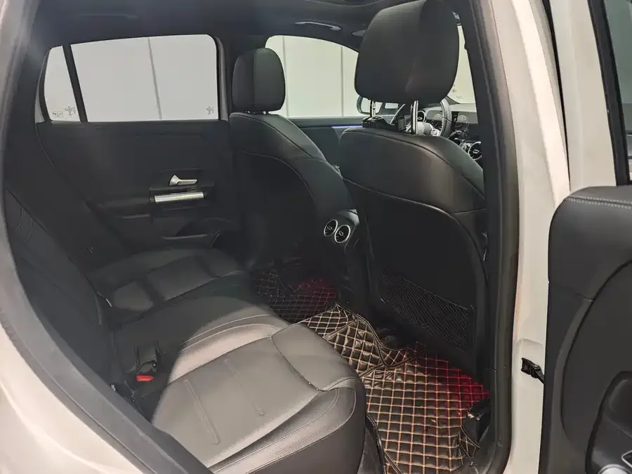 Mercedes-Benz GLA Mercedes-Benz GLA 2023 GLA 200 2022 — миниатюра 4