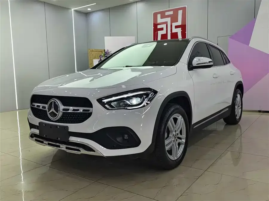 Mercedes-Benz GLA Mercedes-Benz GLA 2022 GLA 200 2022 — фото 1, купить с доставкой в Москву