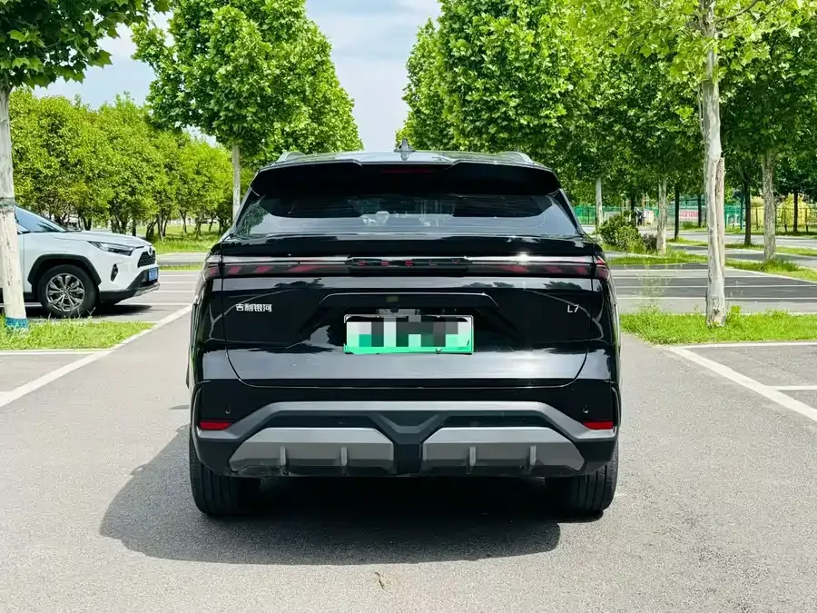 Geely Galaxy L7 Galaxy L7 2025 EM-i 115km Long Range Edition 2025 — миниатюра 3
