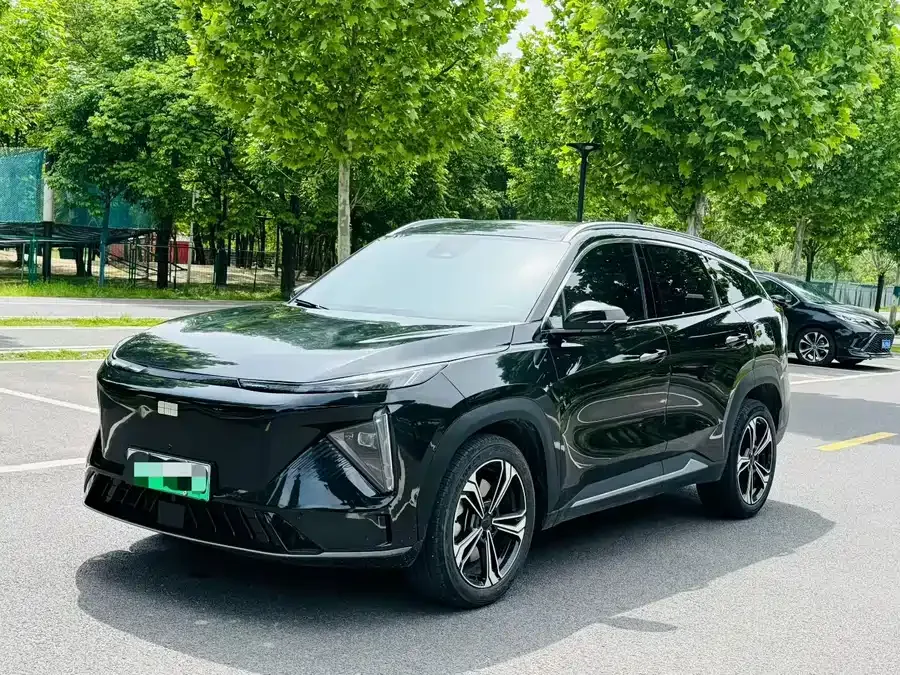 Geely Galaxy L7 Galaxy L7 2025 EM-i 115km Long Range Edition 2025 — фото 1, купить с доставкой в Москву
