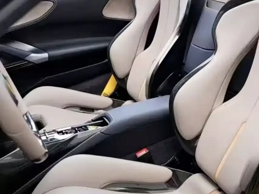 Ferrari SF90 Spider SF90 2021 3.9T V8 Spider 2024 — миниатюра 2