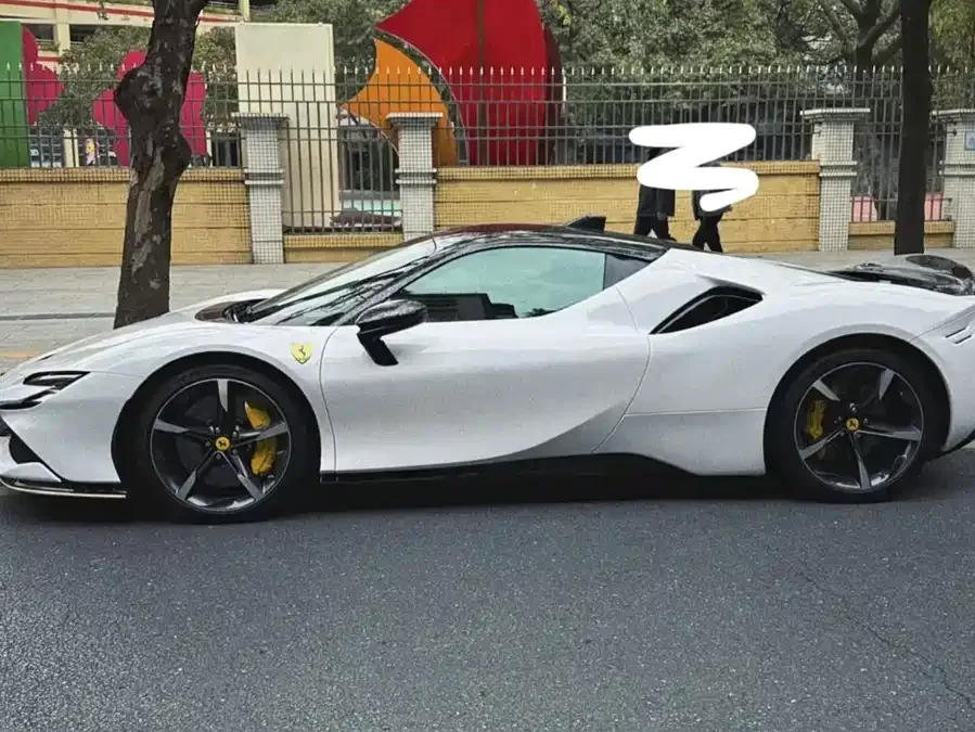 Ferrari SF90 Spider SF90 2021 3.9T V8 Spider 2024 — миниатюра 3