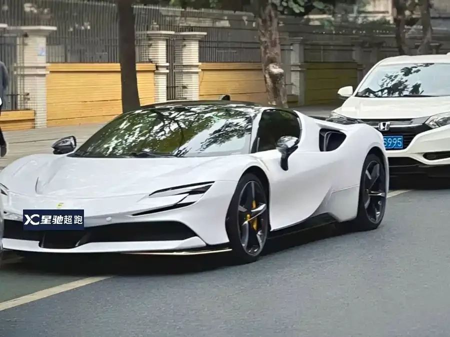 Ferrari SF90 Spider 2024