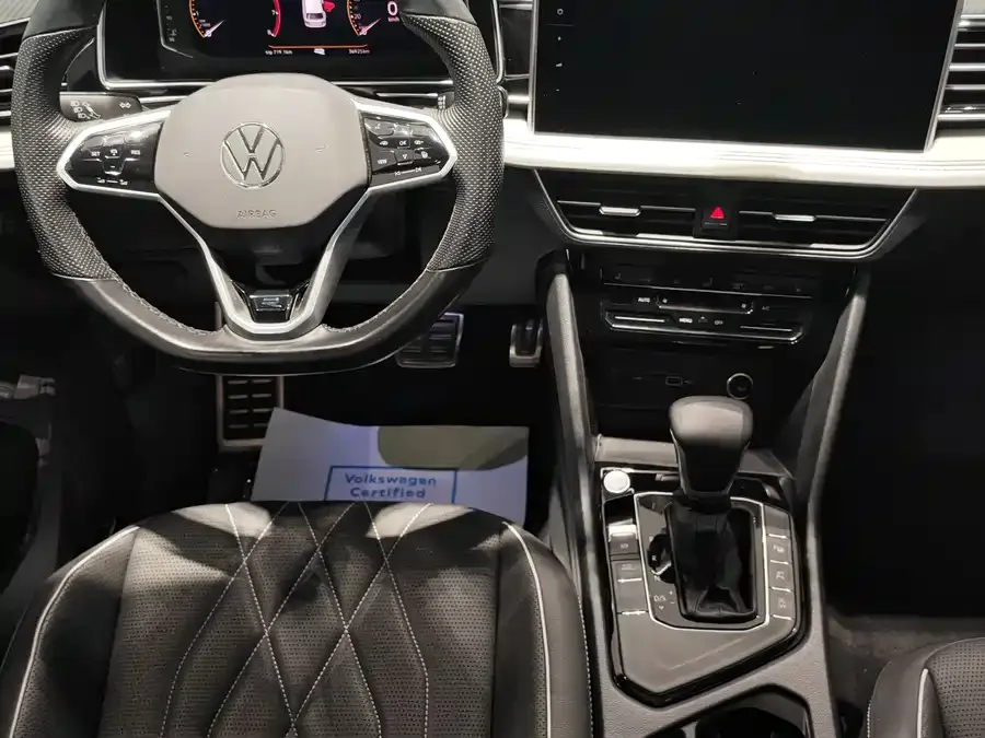 Volkswagen Tiguan L Tiguan L 2022 330TSI Automatic 2WD R-Line Enjoy Edition 2022 — миниатюра 3