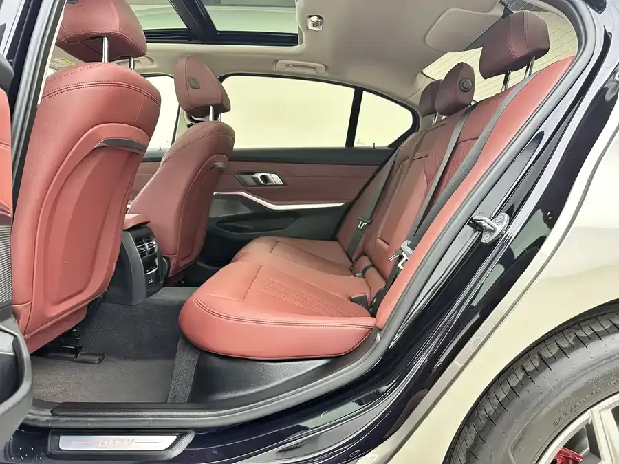 BMW i3 2022 eDrive 35 L 2023 — миниатюра 2
