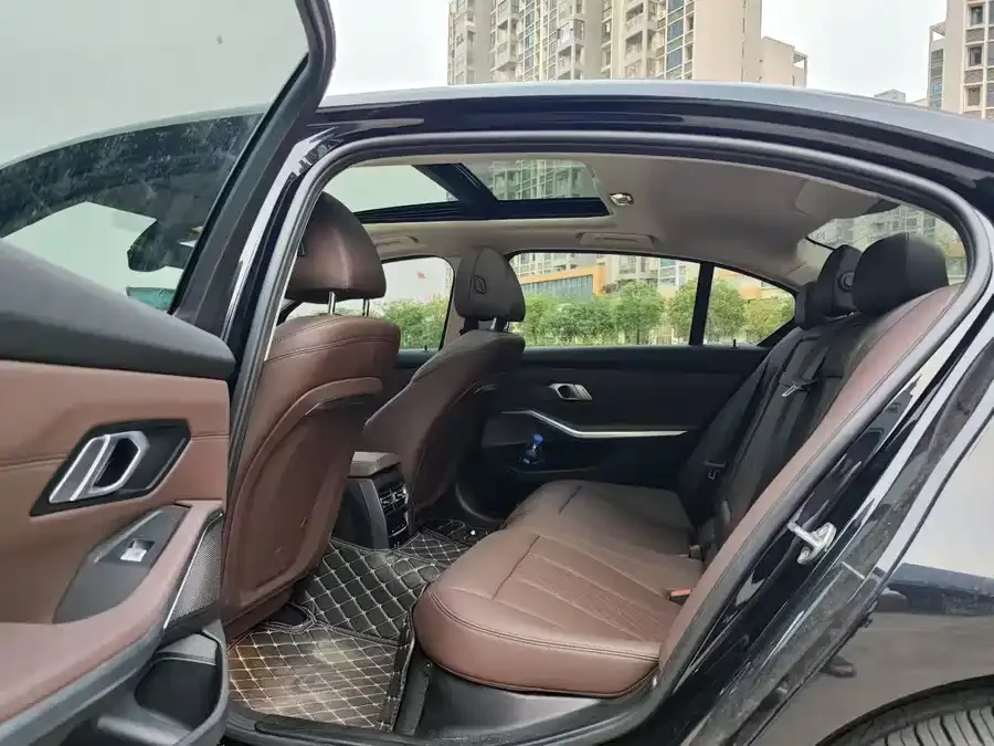 BMW i3 2024 eDrive 35 L 2024 — миниатюра 5