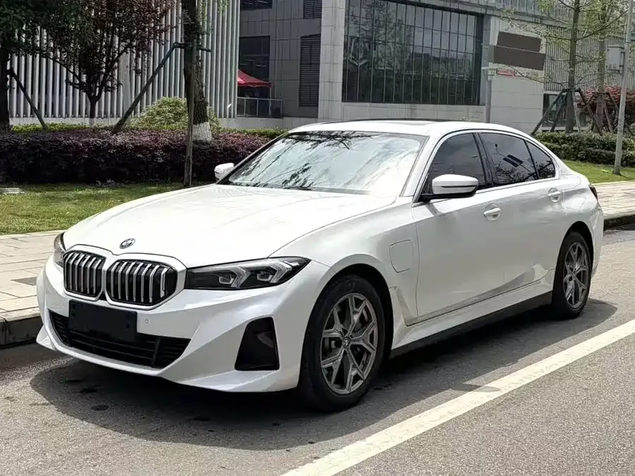 BMW i3 2023