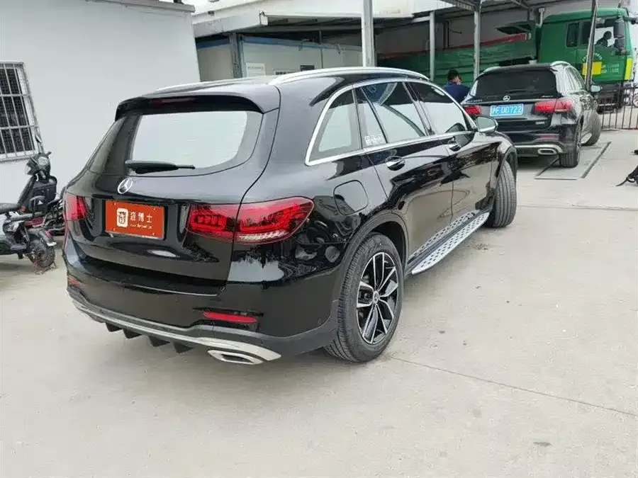 Mercedes-Benz GLC-Class 2022