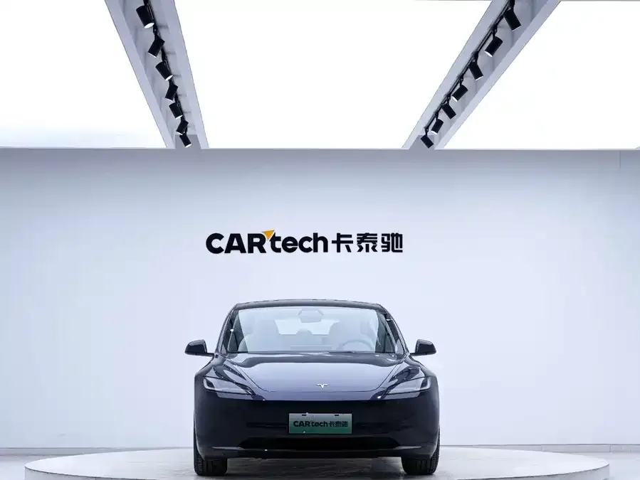 Tesla Model 3 Model 3 2023 rear-wheel drive version 2024 — миниатюра 2