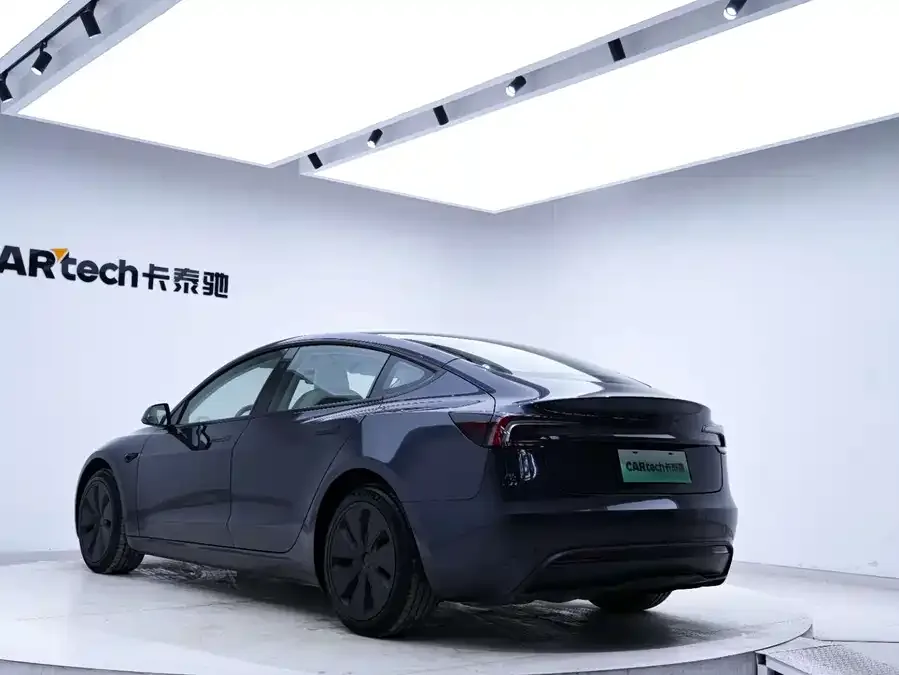 Tesla Model 3 Model 3 2023 rear-wheel drive version 2024 — миниатюра 3