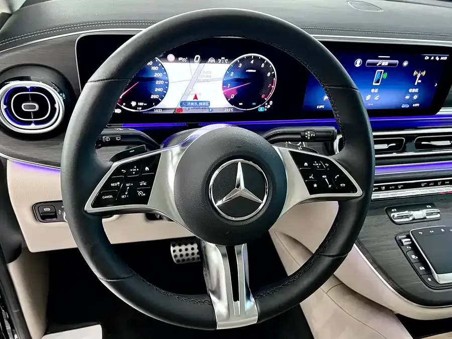 Mercedes-Benz Class V Mercedes-Benz V-Class 2024 V 300 L Long Wheelbase Luxury Edition 2025 — миниатюра 5