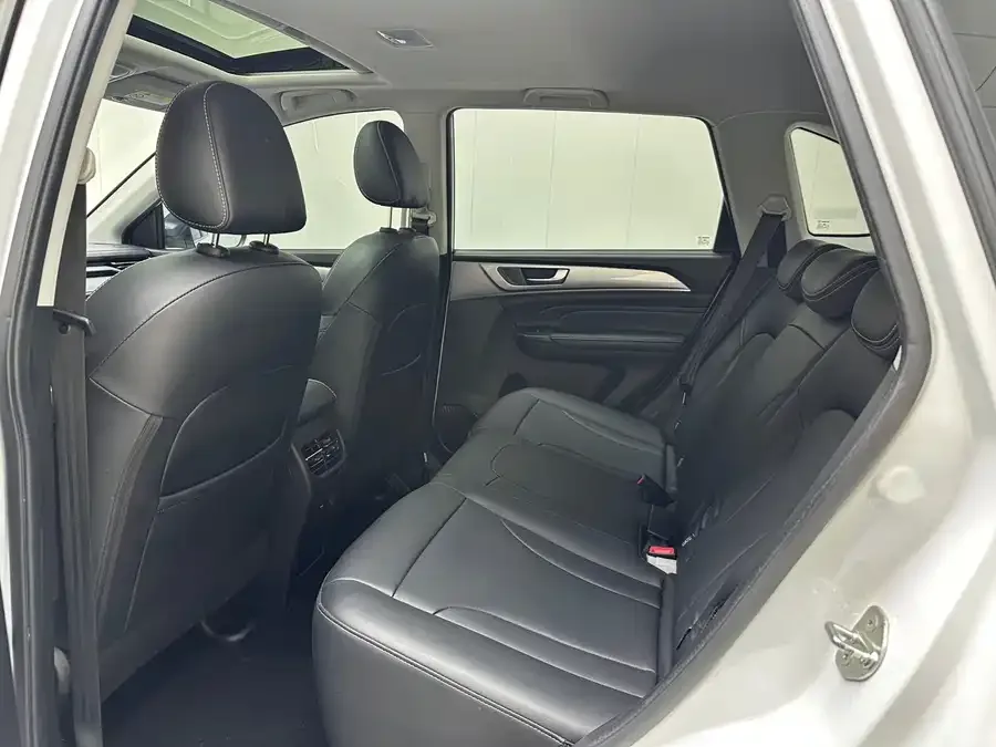 Haval M6 Haval M6 2021 PLUS 1.5T DCT Luxury Smart Connected Edition 2022 — миниатюра 3