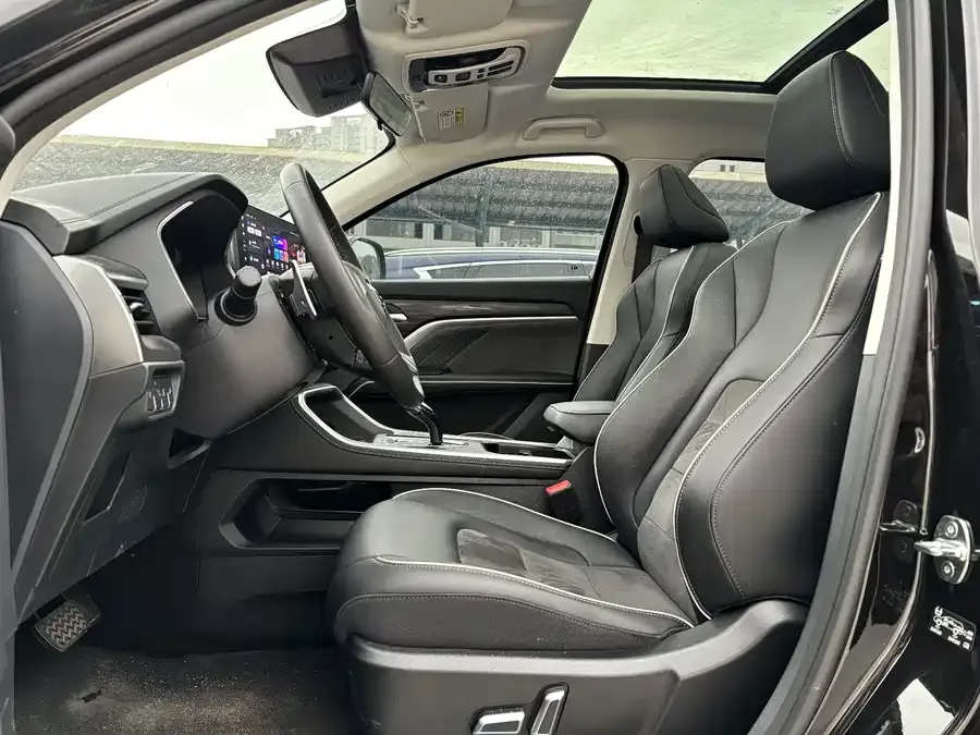 Haval H6 Haval H6 2023 National Fashion Edition 1.5T Automatic Champion Edition 2024 — миниатюра 4