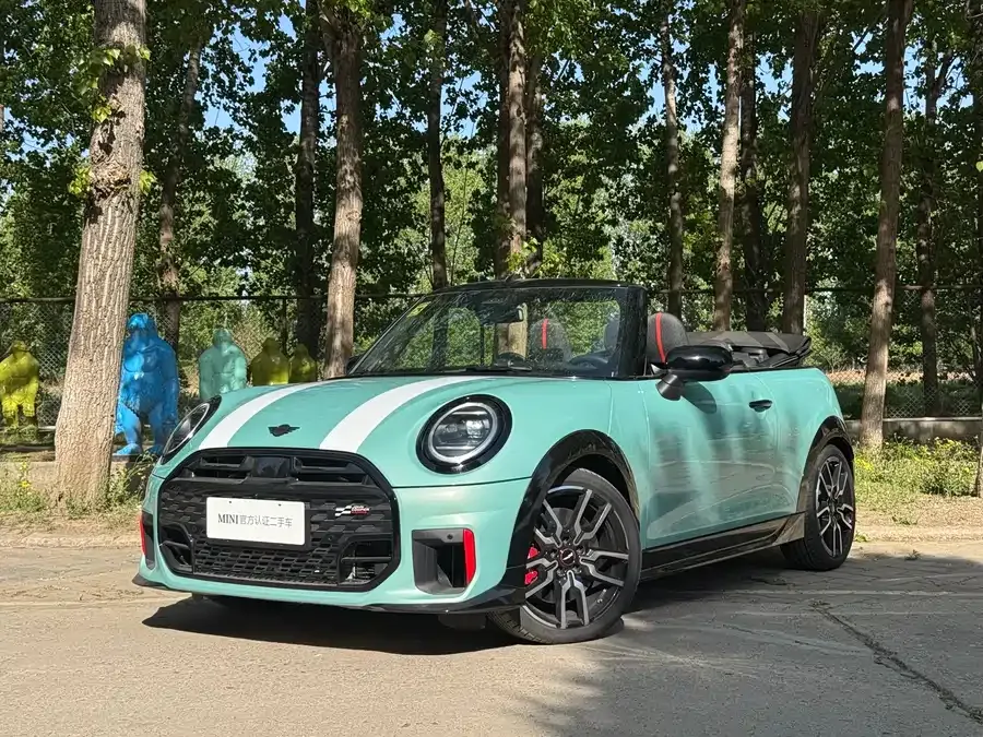 MINI JCW 2025