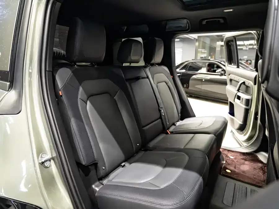 Land Rover guard Land Rover Defender 2023 110 3.0T P400 X-DYNAMIC HSE 2022 — миниатюра 3
