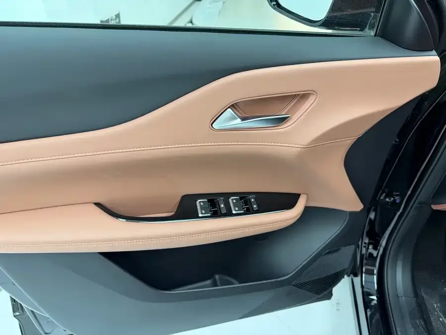 Changan Uni-Z Changan UNI-Z 2025 500Bar PRO 2026 — миниатюра 3