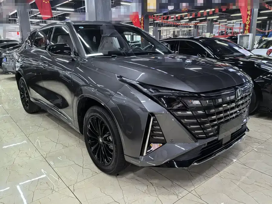 Changan UNI-Z PHEV Changan UNI-Z New Energy 2024 Blue Whale iDD 125km Leading Model 2026 — миниатюра 3