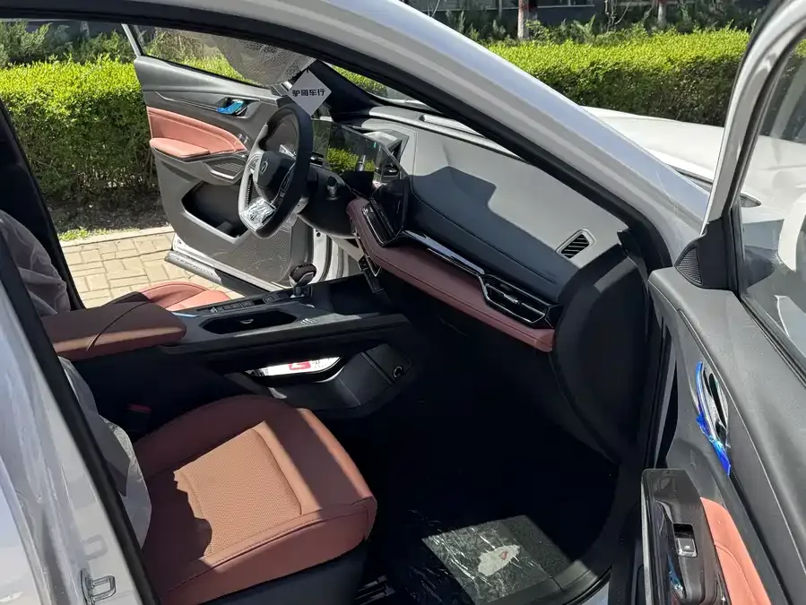 Changan X5 PLUS Changan X5 PLUS 2026 Second Generation 1.5T Pioneer PRO 2026 — миниатюра 3