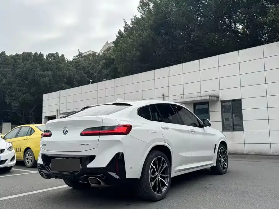 BMW X4 2022 xDrive 30i M Sport Package 2023 — миниатюра 3