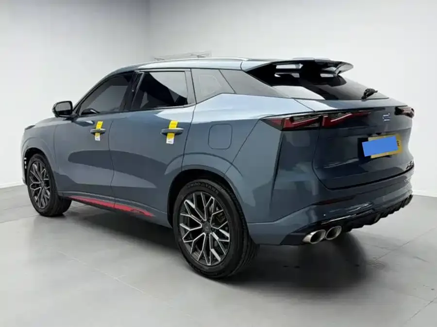 Oshan Z6 Changan Auchan Z6 2023 Blue Whale 1.5T DCT Smart City Edition 2023 — миниатюра 2