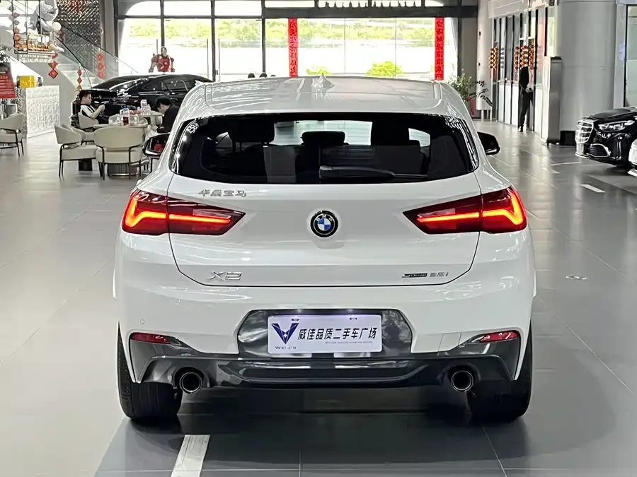 BMW X2 2023 sDrive25i M Sport Night Edition 2023 — миниатюра 3