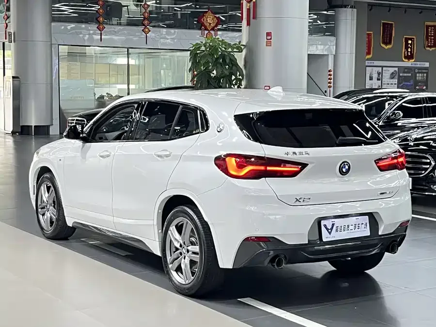 BMW X2 2023 sDrive25i M Sport Night Edition 2023 — миниатюра 5