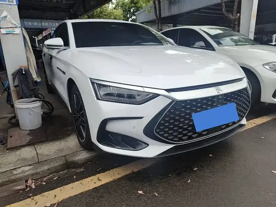 BYD Second-hand Han 2023 DM-i Champion Edition 200KM Premium Edition 2023 — фото 1, купить с доставкой в Москву