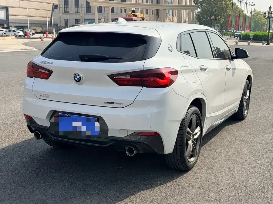 BMW X2 2022 sDrive25i M Sport Package 2022 — миниатюра 3