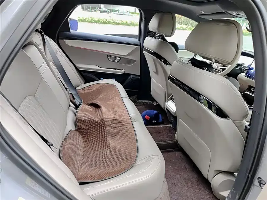 BYD Second-hand Han 2025 DM-i 125KM Elite 2025 — миниатюра 5