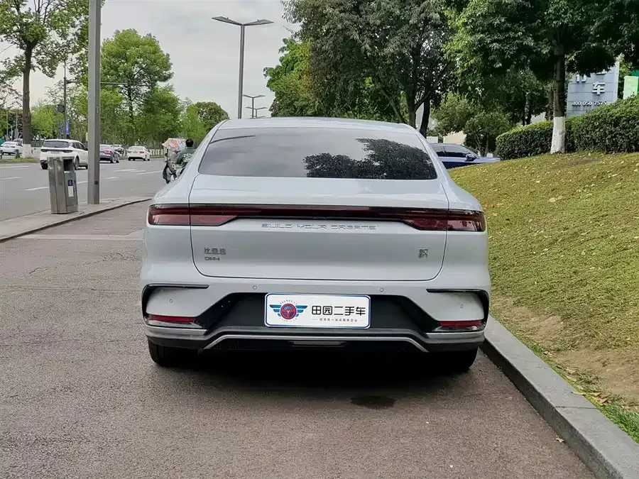 BYD Second-hand Han 2024 DM-i Honor Edition 121KM Premium Edition 2024 — миниатюра 2
