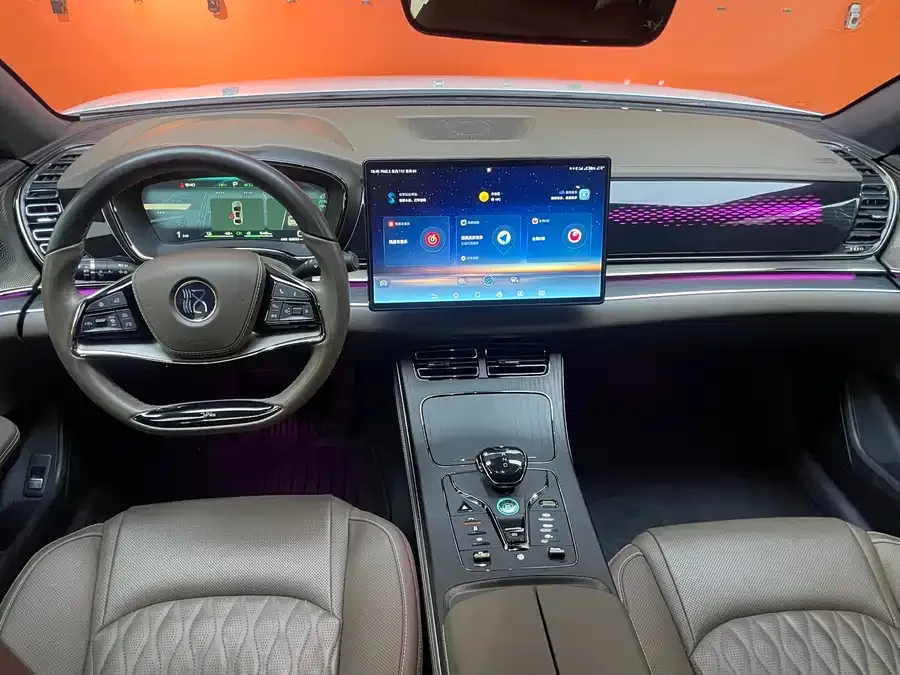 BYD Second-hand Han 2022 DM-i 121KM Premium Edition 2023 — миниатюра 3