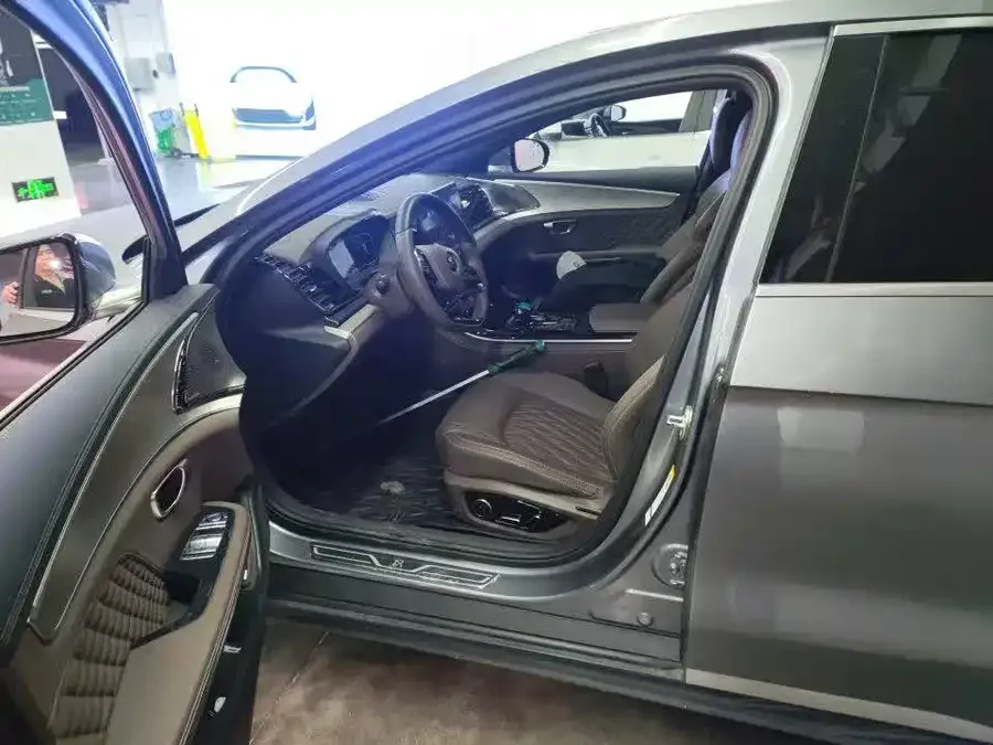 BYD Second-hand Han 2022 DM-i 121KM Premium Edition 2022 — миниатюра 2