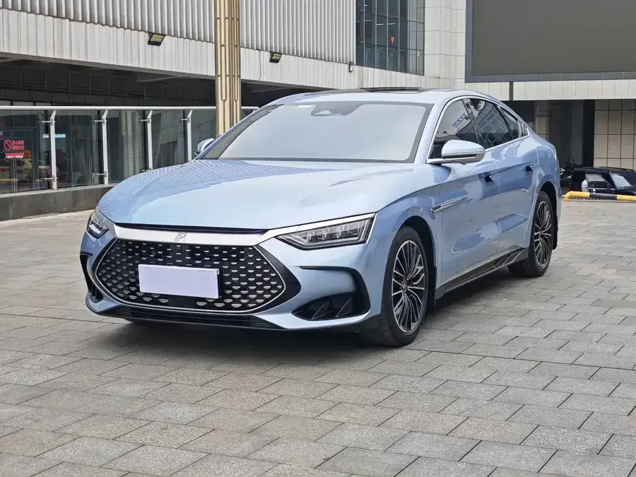 BYD Second-hand Han 2023 DM-i Champion Edition 121KM Premium Edition 2023 — фото 1, купить с доставкой в Москву