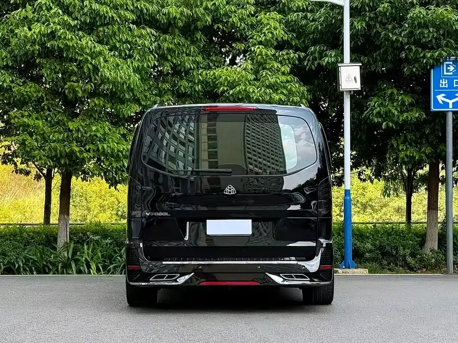 Mercedes-Benz Vito Vito 2021 2.0T Business Edition 7 Seaters 2022 — миниатюра 2