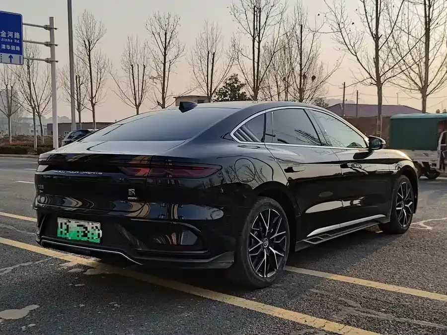 BYD Second-hand Han 2025 DM-i 125KM Comfort Edition 2025 — миниатюра 3