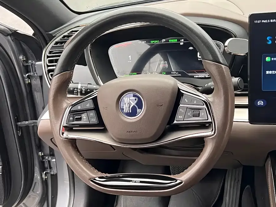 BYD Second-hand Han 2023 EV Champion Edition 506KM Front-wheel Drive Premium 2023 — миниатюра 5