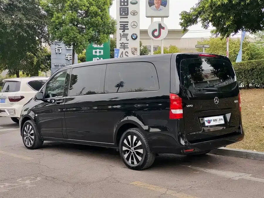 Mercedes-Benz Vito Vito 2023 2.0T Elite Edition 7 Seaters 2023 — миниатюра 4