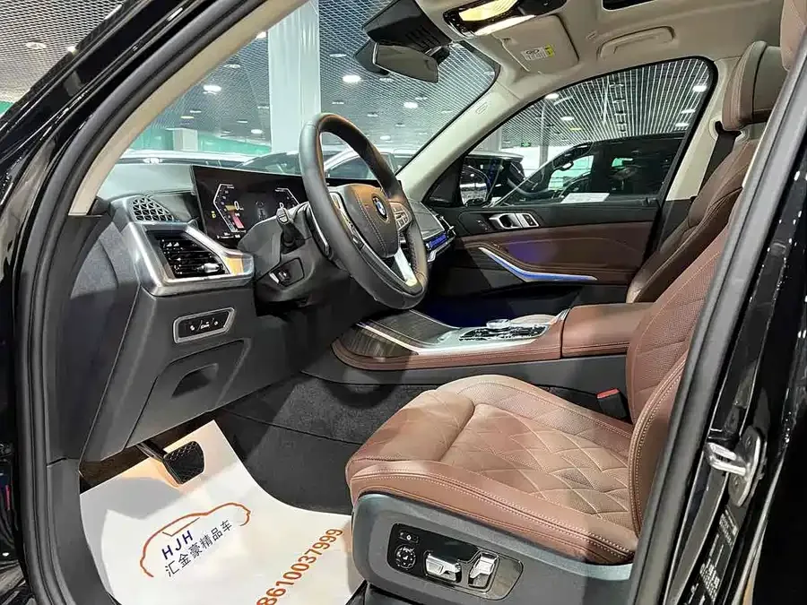 BMW X7 2024 xDrive40i Leading Luxury Package 2024 — миниатюра 2