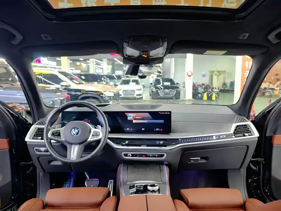 BMW X7 2023 xDrive40i Exclusive Luxury Package 2023 — миниатюра 2