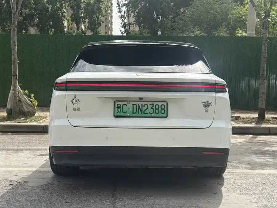 Li Auto i6 Ideal i6 2025 two-wheel drive standard version 2025 — миниатюра 5