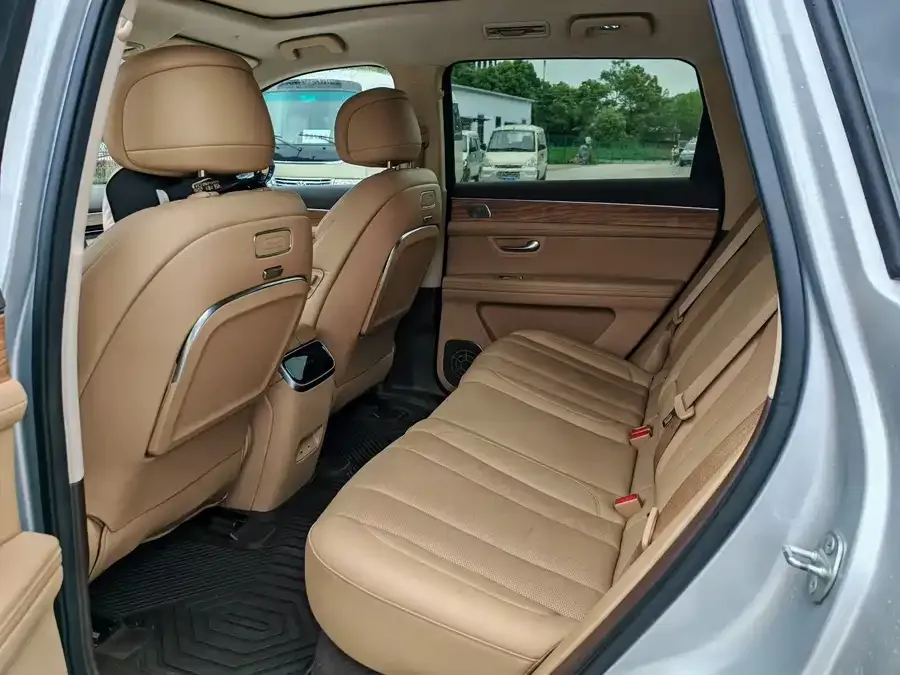 AITO M7 M7 2024 1.5T 4WD Plus 5-seater 2023 — миниатюра 2