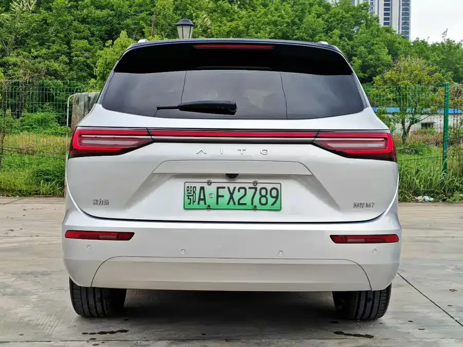 AITO M7 M7 2024 1.5T 4WD Plus 5-seater 2023 — миниатюра 5