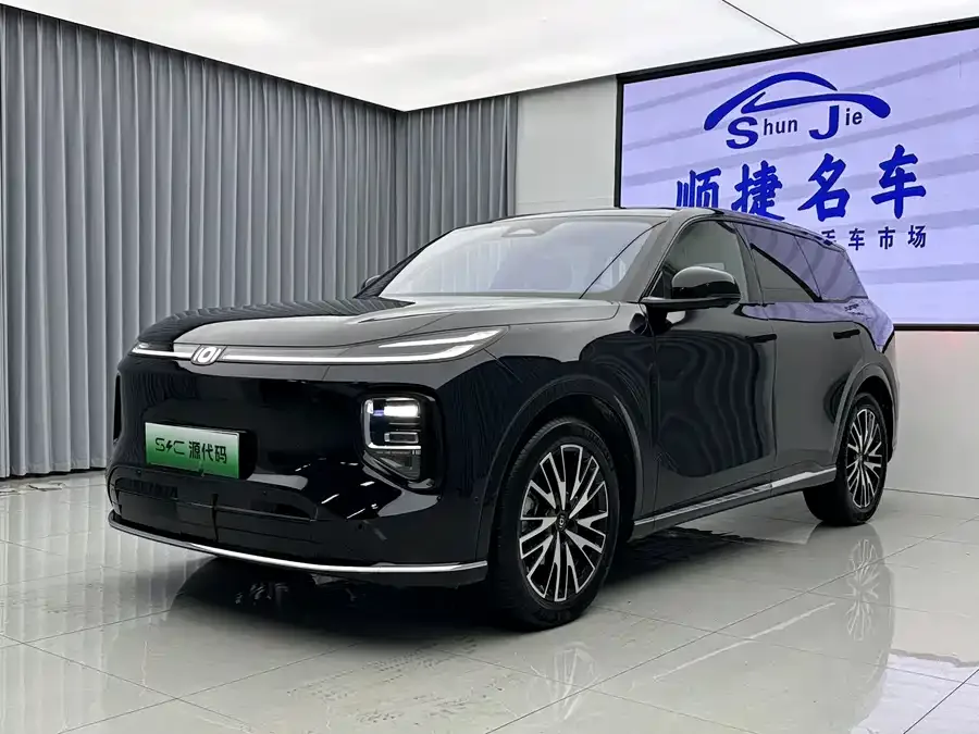 Changan Nevo Q07 2025