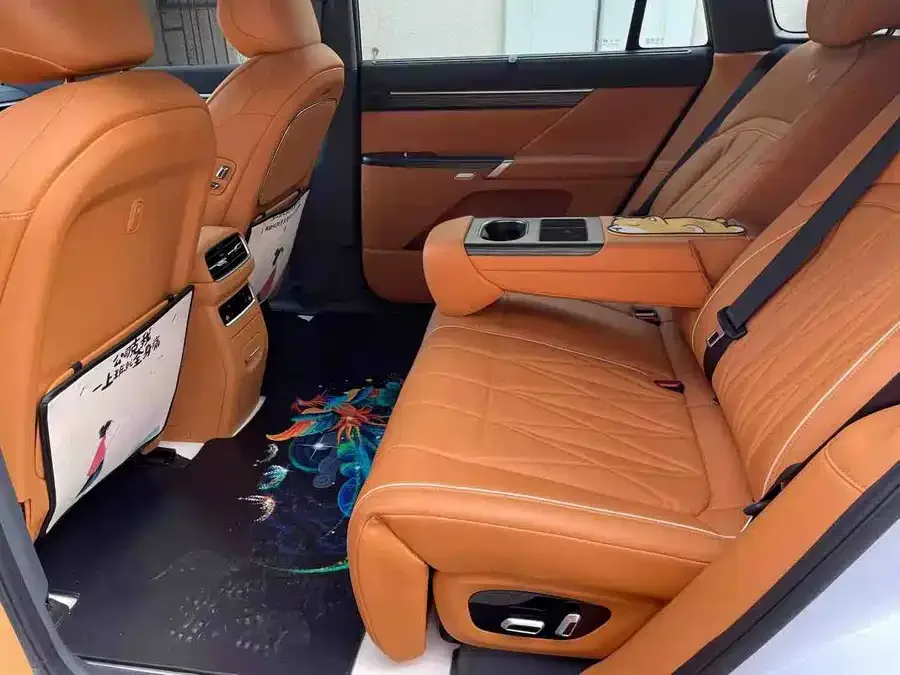 Dongfeng e008 e008 2025 210Ultra Extended Range 5-seater 2025 — миниатюра 4