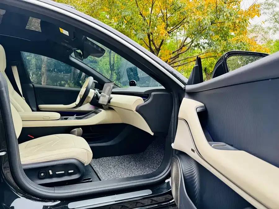 NIO ET5T NIO ET5T 2025 75kWh Touring 2025 — миниатюра 3