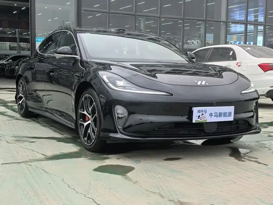Zhiji L6 Zhiji L6 2025 Ultra 2025 — миниатюра 2