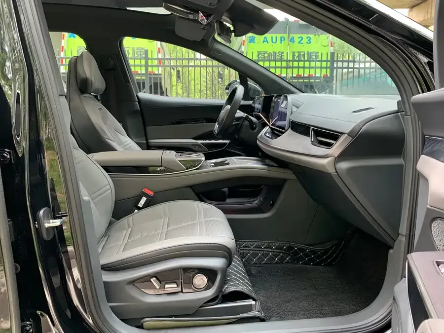 Hongqi Tiangong 08 Hongqi Tiangong 08 2025 680 4WD Smart Edition 2024 — миниатюра 4