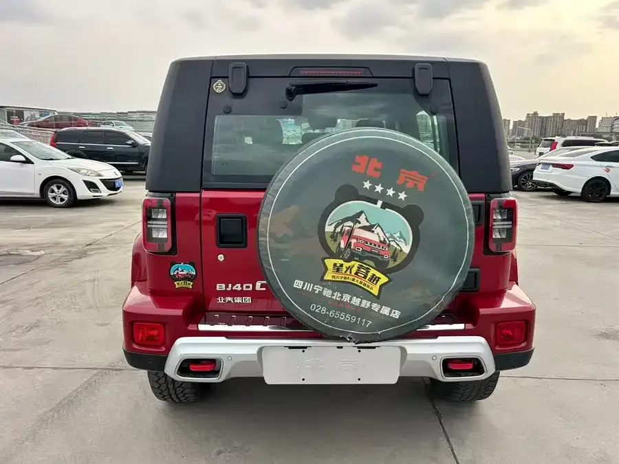 BAIC BJ40 Beijing Off-road BJ40 2023 2.0T Automatic 4WD City Hunter Edition Knight Edition 2023 — миниатюра 2