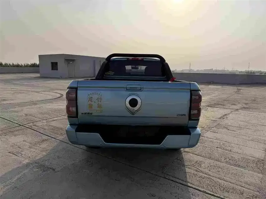Great Wall gun 2021 2.0T Commercial Edition Manual Diesel Four-wheel Drive Elite Long Box GW4D20M 2022 — миниатюра 5